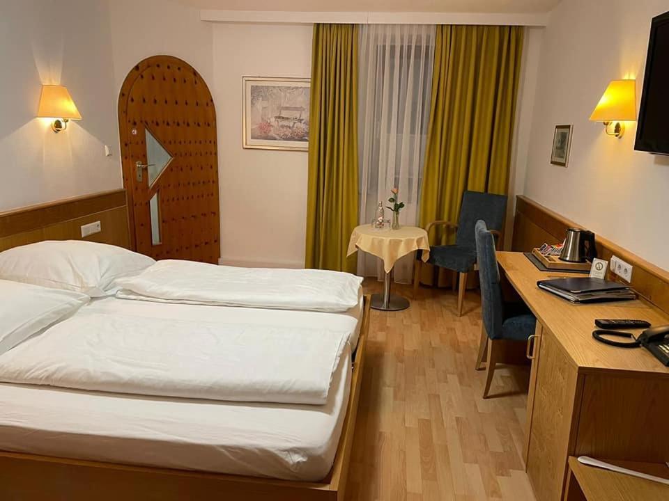 Hotel Wuerttemberger Hof Garni Rottenburg am Neckar Exterior photo