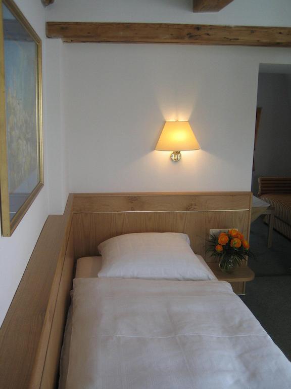 Hotel Wuerttemberger Hof Garni Rottenburg am Neckar Room photo