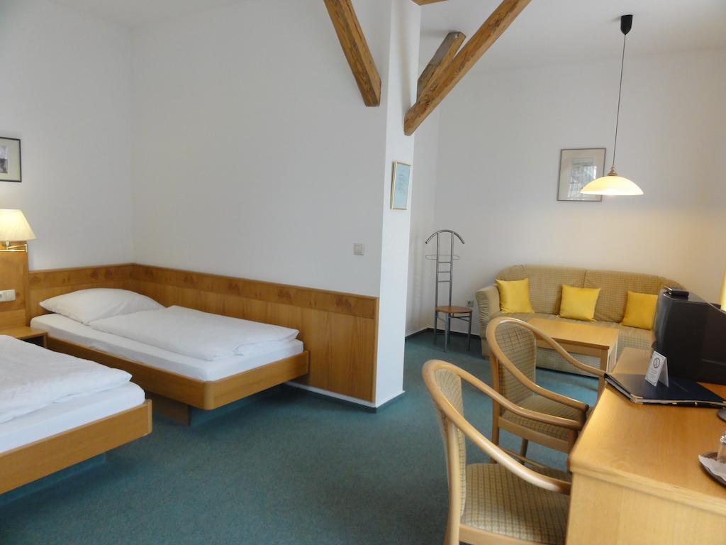 Hotel Wuerttemberger Hof Garni Rottenburg am Neckar Room photo